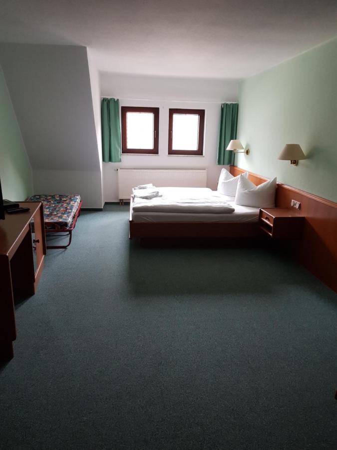 Hotel Zur Altstadt Calbe 外观 照片