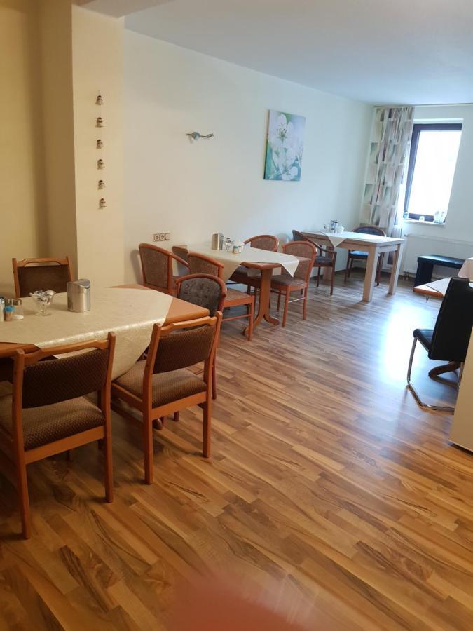 Hotel Zur Altstadt Calbe 外观 照片