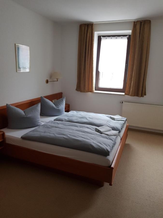 Hotel Zur Altstadt Calbe 外观 照片