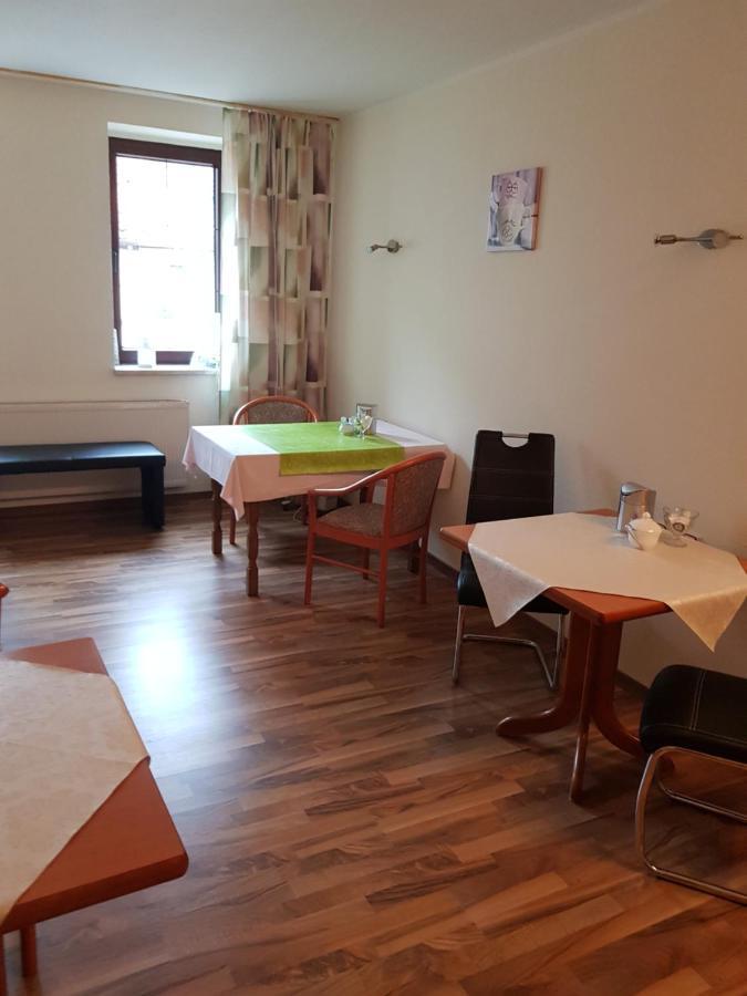 Hotel Zur Altstadt Calbe 外观 照片