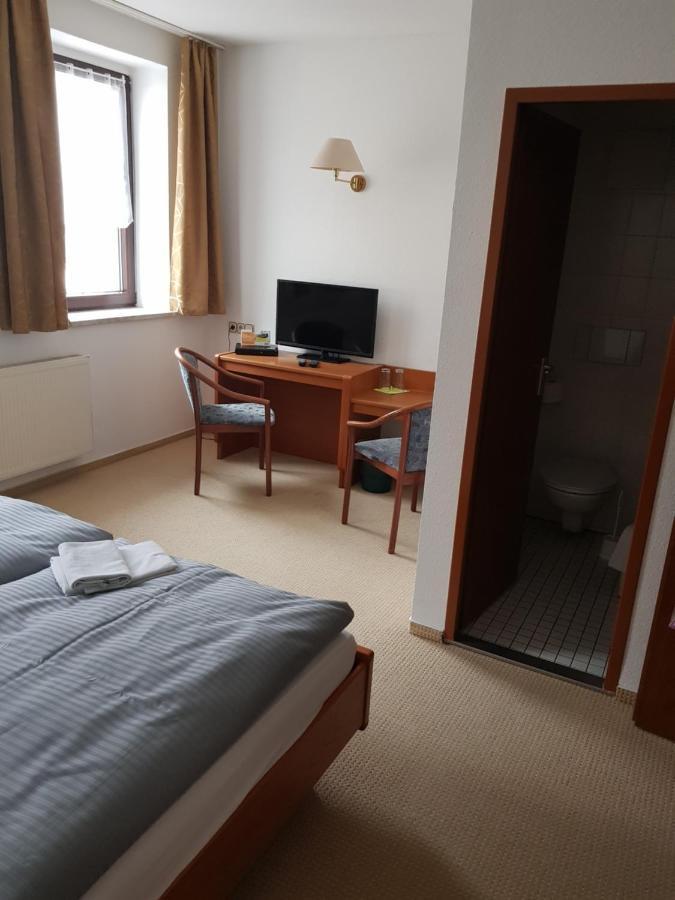 Hotel Zur Altstadt Calbe 外观 照片